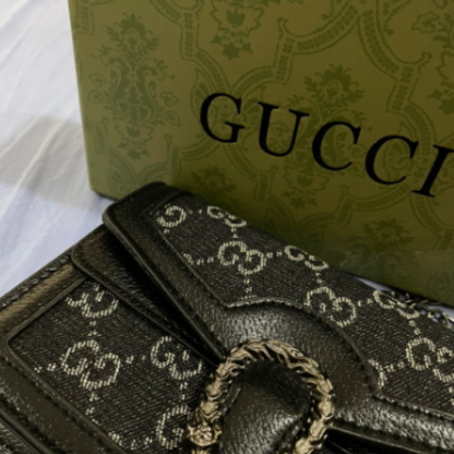 Bolsa Quadrada Pequena Gucci